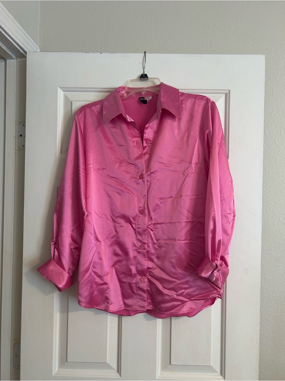 H&M Women's Pink Satin Button-Down Blouse